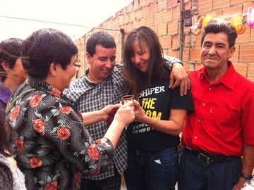 36 years later, travel blog reunites kidnapped woman with Colombian family