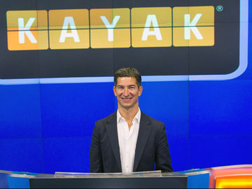 The Scan: Kayak faces risks, Lufthansa wins in court, Qantas falters, and more travel news