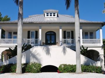 LiveRez signals start of vacation rental tech overhaul, signs to industry distribution system