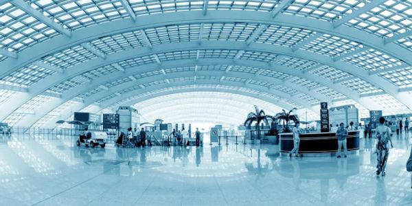 Airports plot investment in mobile apps and social media