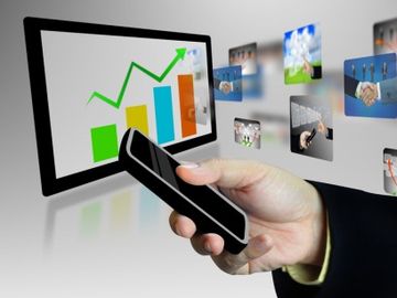 TnoozLIVE - AUDIO: Economy and consumer trends, how they hit tech, social and mobile