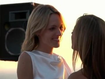 With help from BuzzFeed, Expedia gay marriage video goes (officially) viral