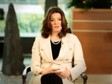 Big shuffle at Travelport includes departure of marketing chief