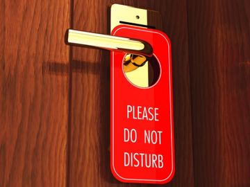 Hacker opens hotel doors with magic marker - the latest in the electronic door saga
