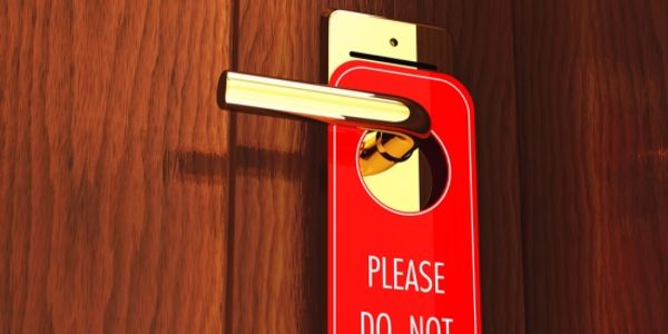 Hacker opens hotel doors with magic marker - the latest in the electronic door saga