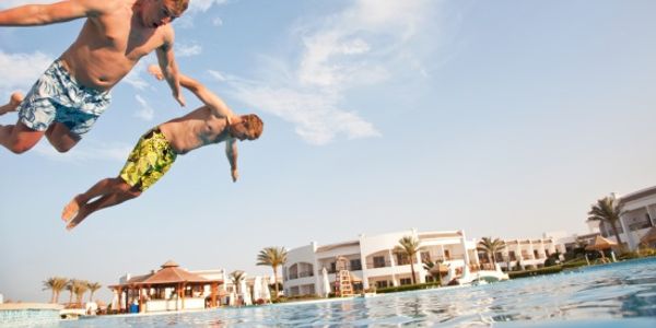Investing in hotel technology - guest needs versus franchise demands