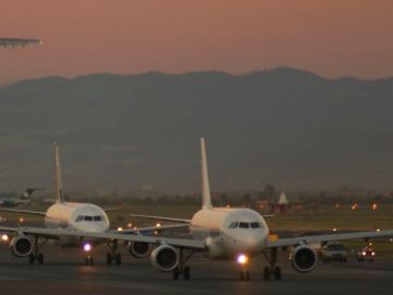 Priceline-Kayak deal: Airlines are the winners (again)
