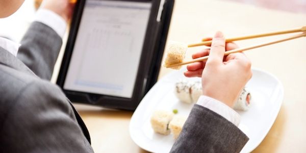 Tablets replacing paper menus in restaurants – a long-term trend or too problematic?