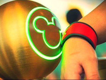 Smarter Disney: Theme park visitors to use electronic wristbands as tickets