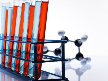Avis is red, Facebook is blue - the science behind marketing colours