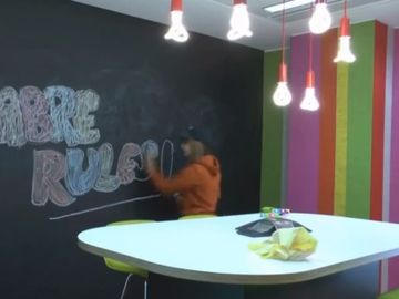Swanky new home for Sabre in London - there is opportunity for a video or two in that