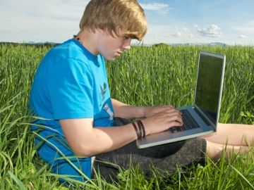How teenagers use Facebook