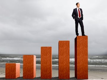 The most successful online travel CEO ever could be wrong - hotel startups can scale!