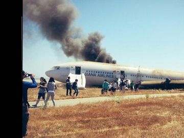 Social media and Asiana flight 214: whole story versus sum of its parts