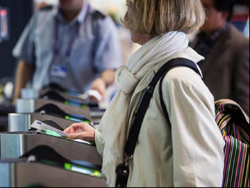 Airlines start tracking passengers who are running late inside Heathrow