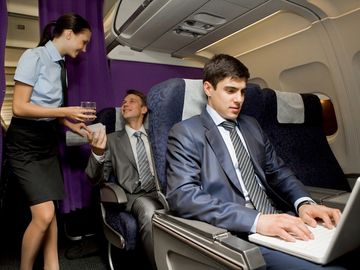  alt="Believe it or not, business travellers prefer to stay disconnected in the air [INFOGRAPHIC]"  title="Believe it or not, business travellers prefer to stay disconnected in the air [INFOGRAPHIC]" 