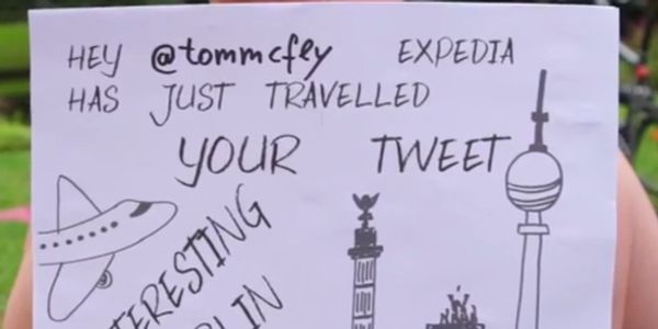 Expedia campaign to make Twitter more interesting