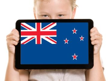 Expedia extends lead at the top - Top New Zealand travel websites, August 2013