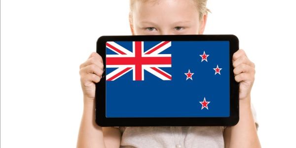 Expedia extends lead at the top - Top New Zealand travel websites, August 2013