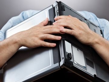 How to predict within four hours if a Kickstarter project will fail