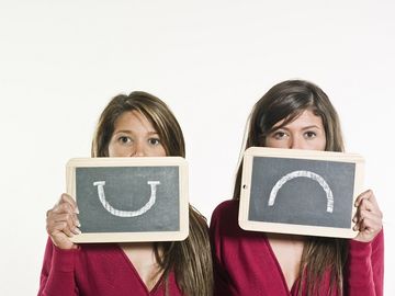 Hotel guest reviews reflect similar parameters between top raves and rants