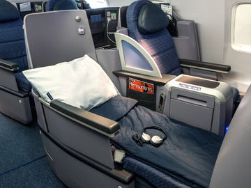 United launches completely new p.S. Premium Service cabins