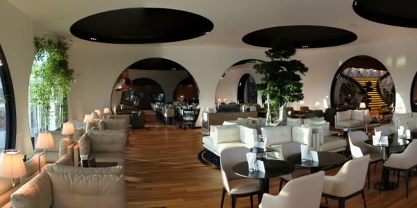 Hi-tech games - Premium passengers want more than just champagne in lounges