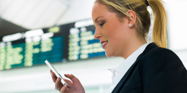 iBeacons and airports: Results from a real-world test