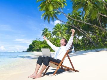 Web reviews show destinations struggle to fire on all cylinders, but hotels get it