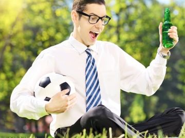 Last-minute goal - most Brits waited until May to book trips online to Brazil for World Cup
