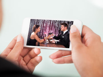 Marketing watch: Viral videos capture spend and Facebook ads across devices