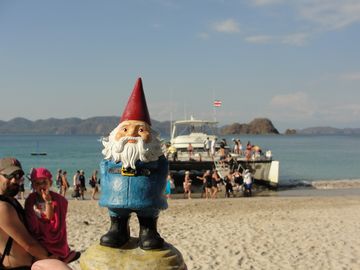 Travelocity spends more on YouTube, but Expedia garners more organic attention