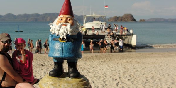 Travelocity spends more on YouTube, but Expedia garners more organic attention