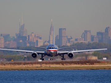 JFK and LaGuardia targeted for better tech with design competition