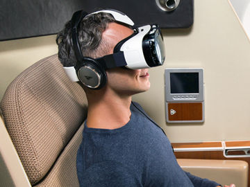 Some Qantas fliers to get virtual reality headsets