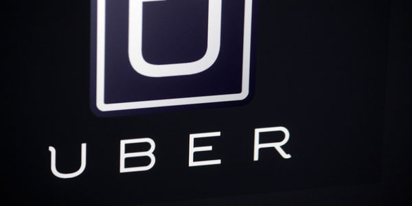 Uber to offer panic buttons in bid to improve emergency response