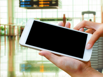 LoungeBuddy kicks back with $3 million Series A to expand global lounge access