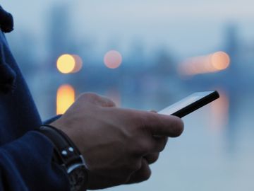 Bravofly Rumbo acquires Map2app, Liftshare drives app, Frankfurt Airport de-stresses, and more...