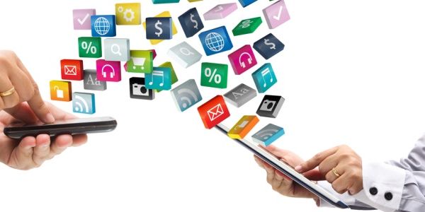 GoEuro debuts multi-modal search app, 3mundi gets smart, Ryanair upgrades app, and more...