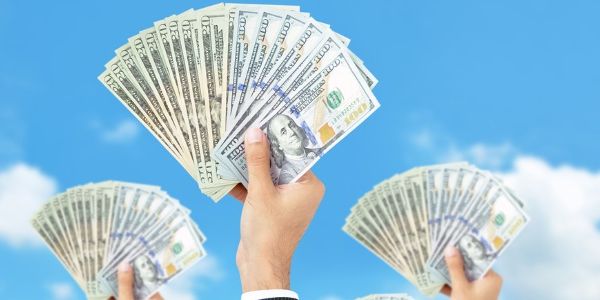 Ctrip turns to market to raise $1 billion