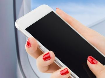 This study pinpoints Europe's next big ancillary: inflight wifi