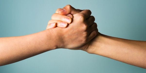 ﻿Ctrip and Qunar agree share swap and co-operation