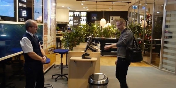 Man uses an NFC chip implanted in his hand as his boarding pass
