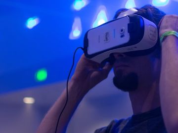 Virtual reality is the new Instagram