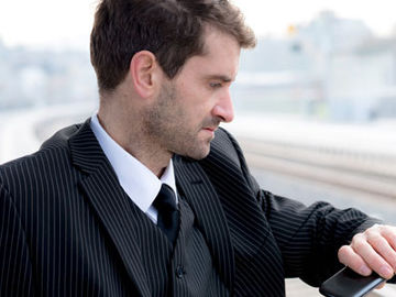 Time pressure's effect on the mobile path to purchase of travel