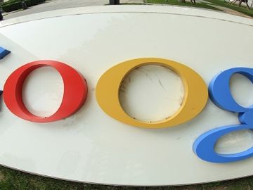 Google convenes meeting of travel brands to ease tensions