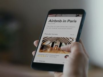 Why travellers choose Airbnb and how do they use it?