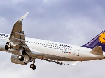 Lufthansa flatbats DCC questions