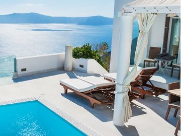 The power of packages for hotels