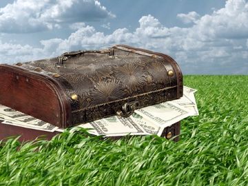 MakeMyTrip expands war chest by $330 million
